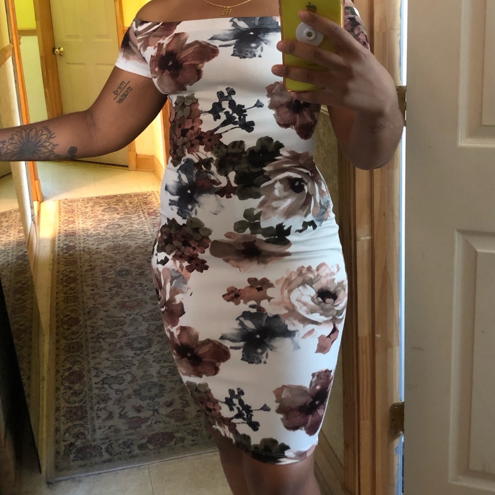 Windsor Off the Shoulder Floral Dress